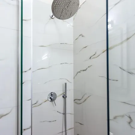 Zacharias Appartement Himarë