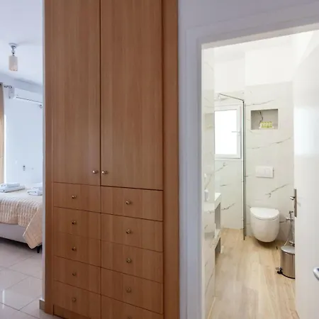 Zacharias Appartement Himarë