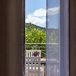 Zacharias Apartmán Himarë