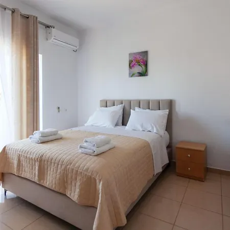Zacharias Apartment *